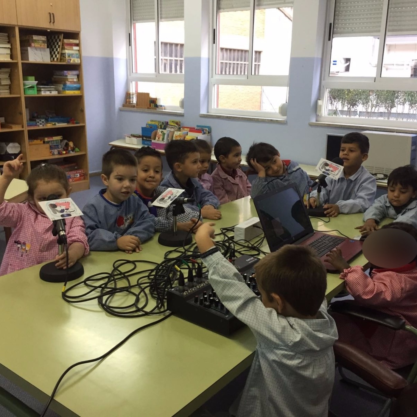 JzRADIO (PROYECTO DE RADIO ESCOLAR