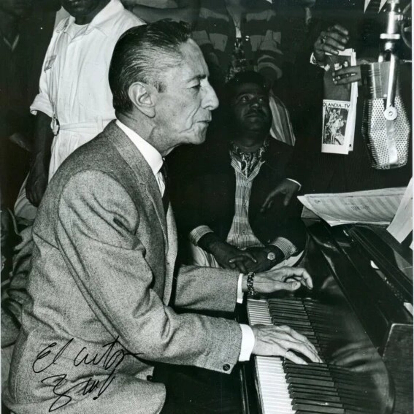BIOGRAFÍA  MUSICAL