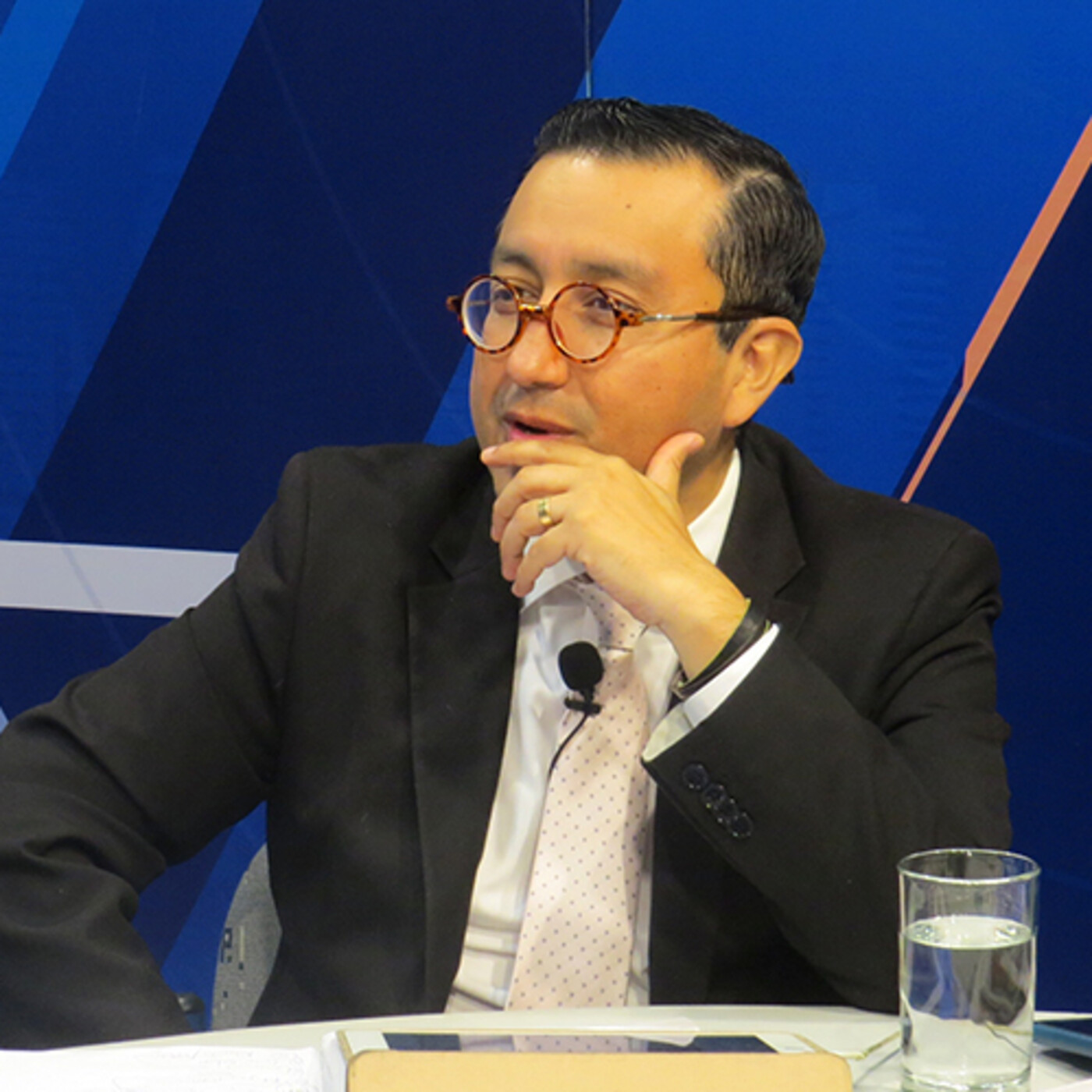 Glatzer Tuesta – Editorial 15 de setiembre de 2021 episode artwork