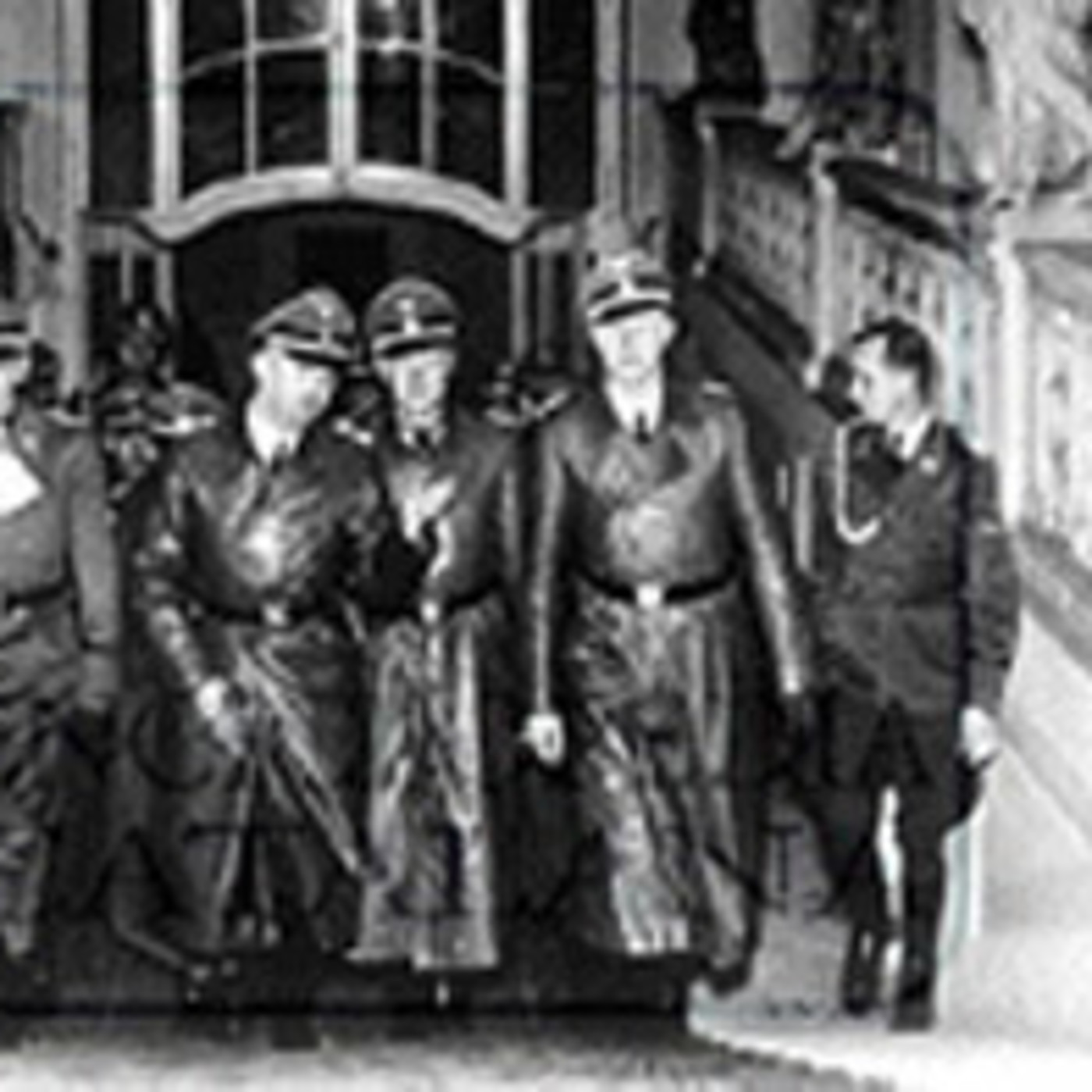 Podcast TOTALITARISMOS: LAS FLORES DEL MAL