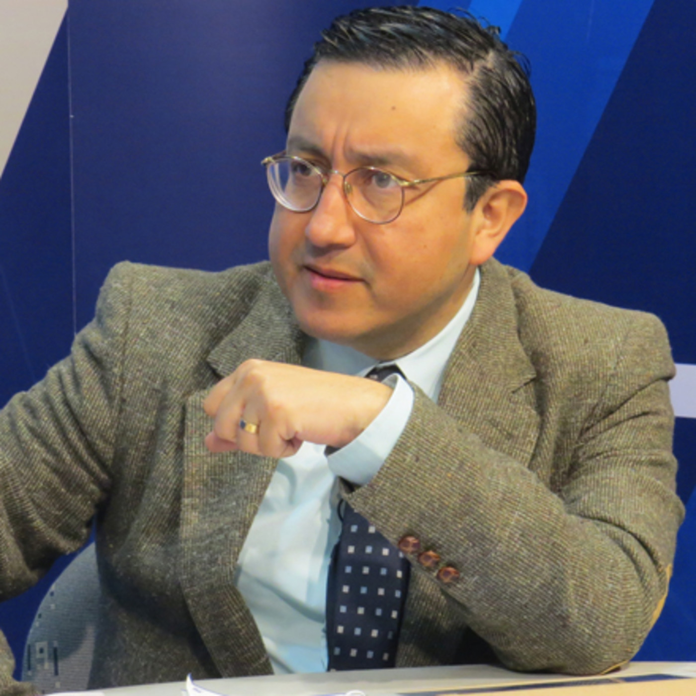 Glatzer Tuesta – Editorial 05 de noviembre del 2019 episode artwork