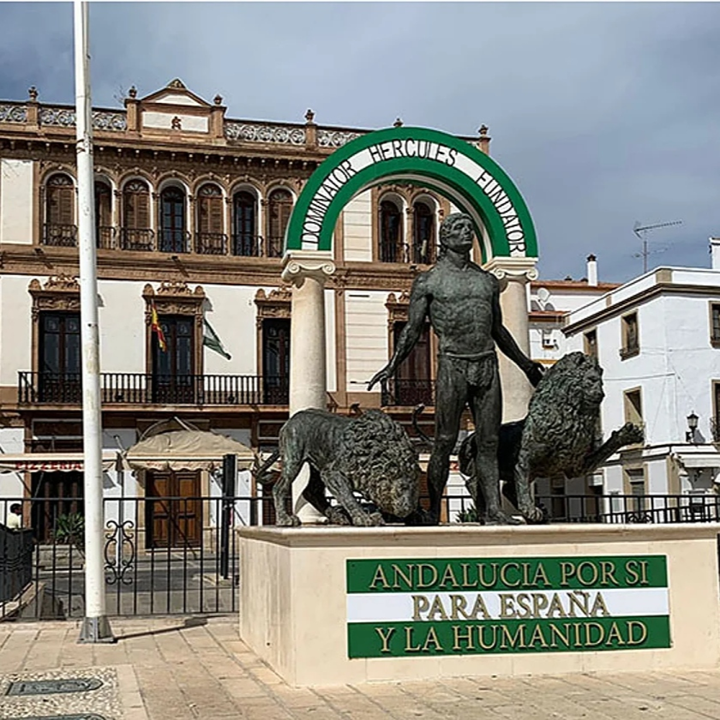 A MEDIODÍA con Milagros Calle