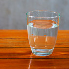 La Brújula de la Ciencia s09e23: ¿Por qué es transparente el agua?