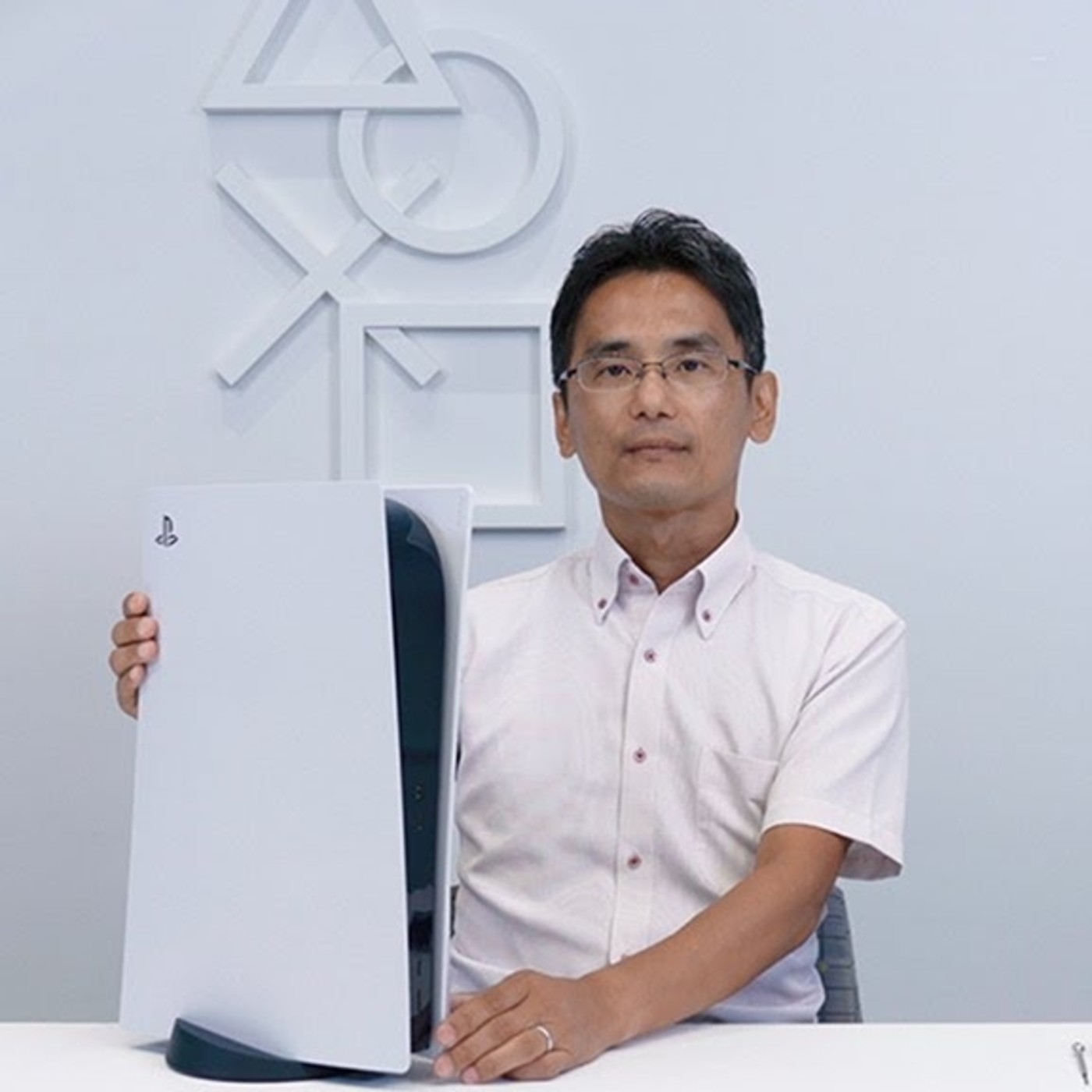 PS5 destripada, la guerra de las consolas, y toda la morralla de actualizad MUY ENFADADOS