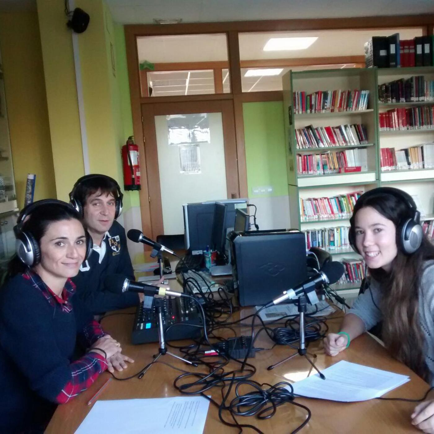 30 Entrevista Asociación contra violencia de género (23.11.2015) episode artwork