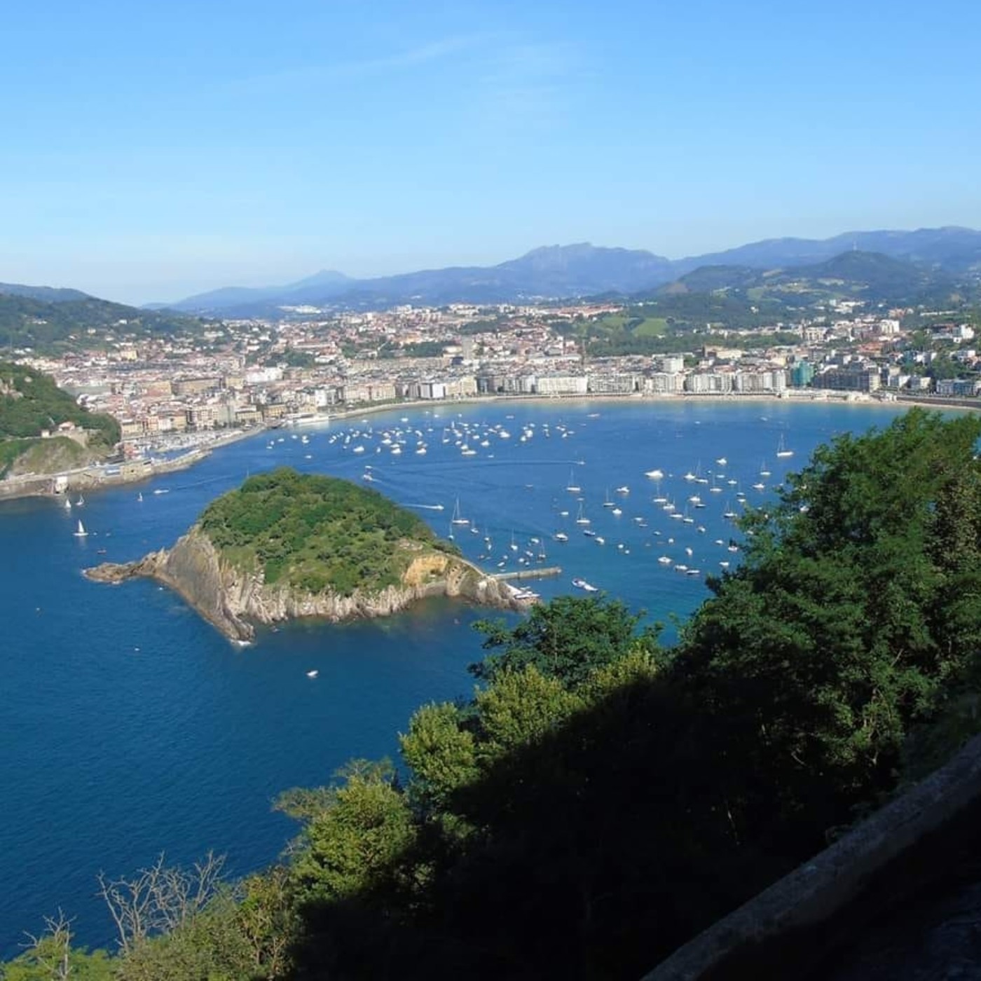 DE DONOSTI AL CIELO, GUÍA DE SAN SEBASTIÁN
