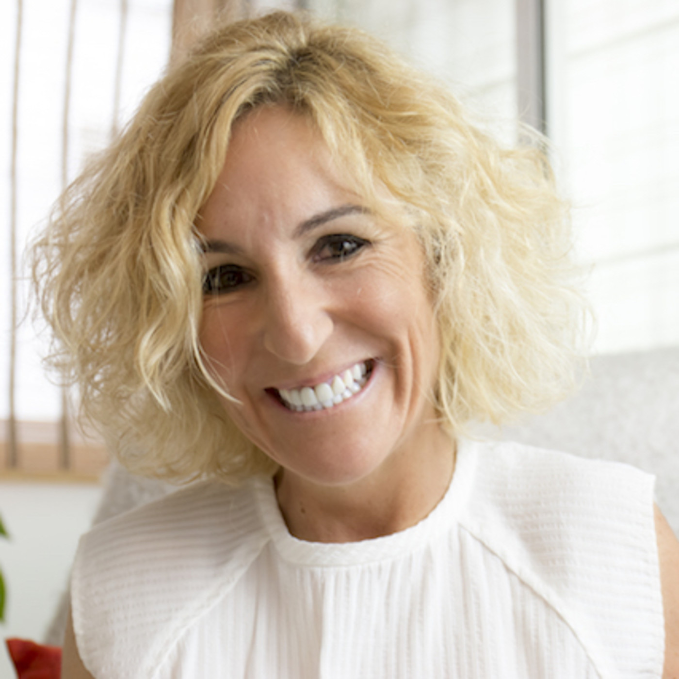 May Morón- Coaching nutricional-emocional-hábitos