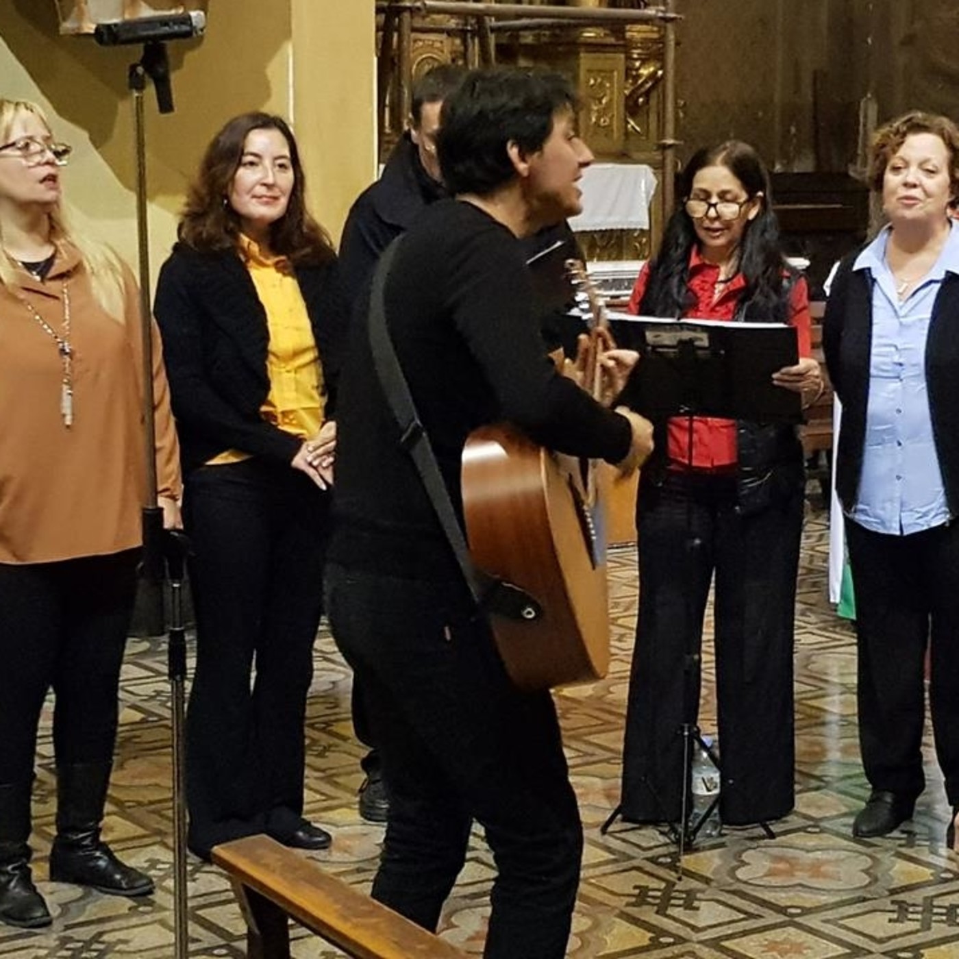 VIVO CON LOS COROS