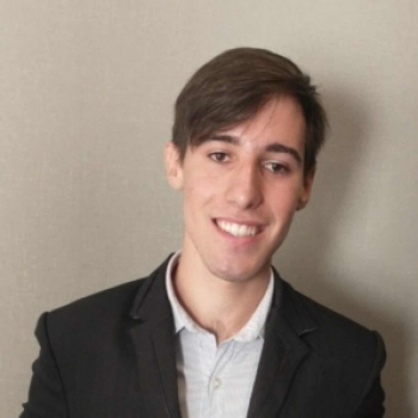 Valentín Gutiérrez (Economista de la Fundación Libertad y Progreso) Buenas Razones