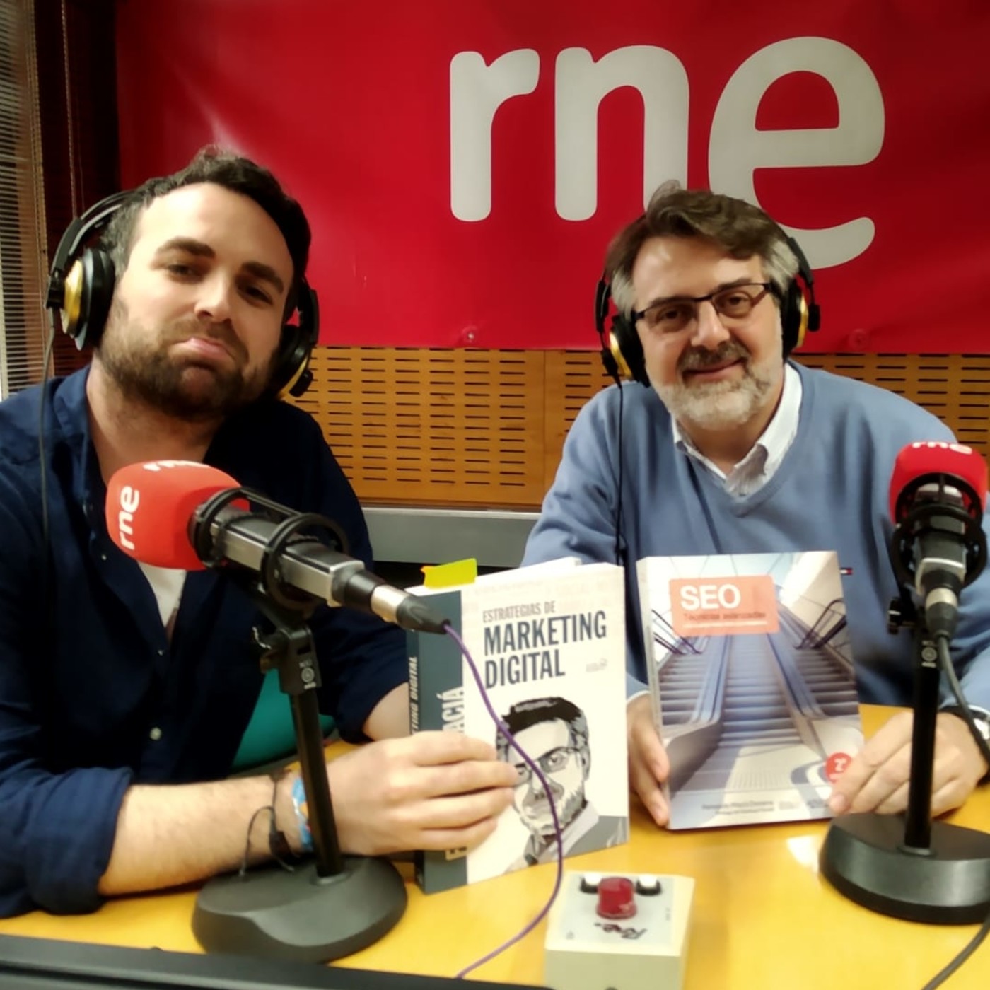Raíz de 5 - 3x28 - Matemáticas y marketing digital, con Fernando Maciá. episode artwork