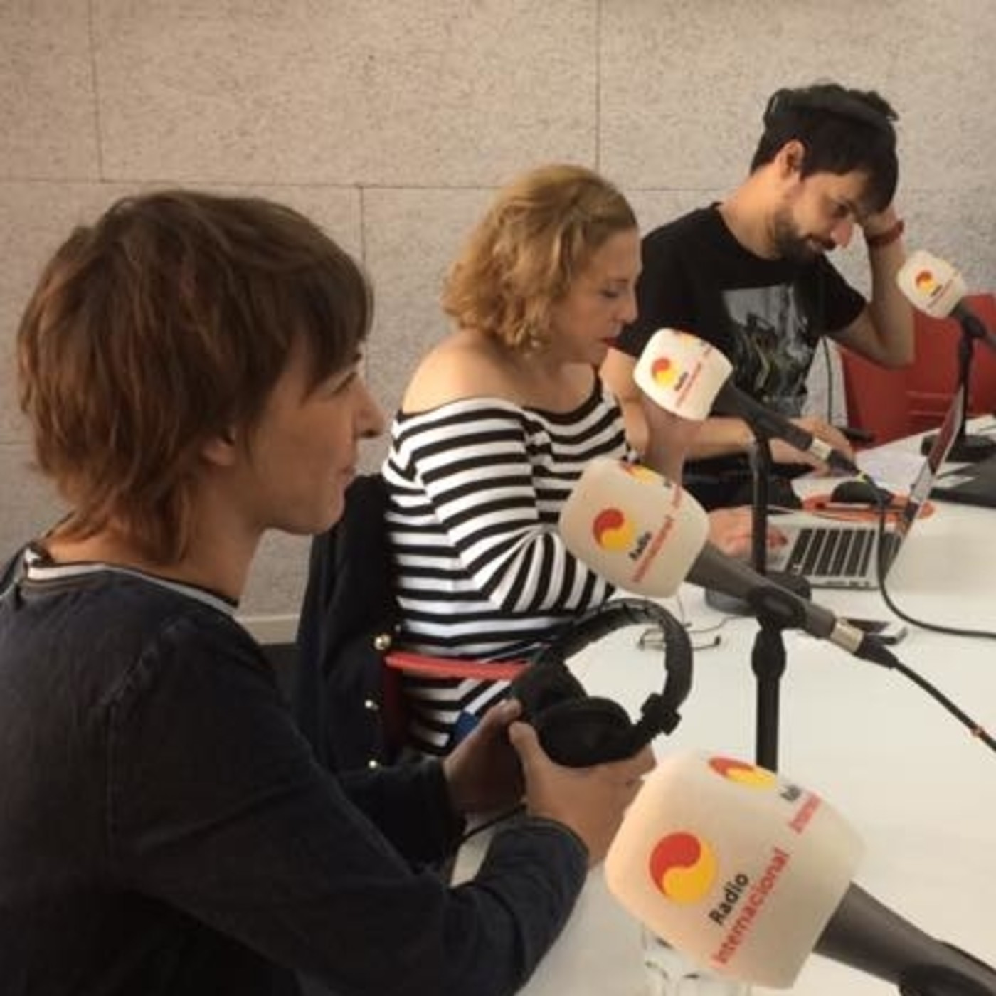 ENTREVISTA Esperanza Pedreño - Obra ' Mi relación con la comida' episode artwork