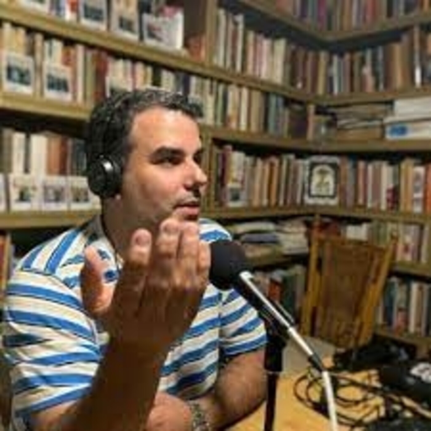 Freestyling desde las entrañas del monstruo anti-ciencia, Manolo Matos en la casa episode artwork