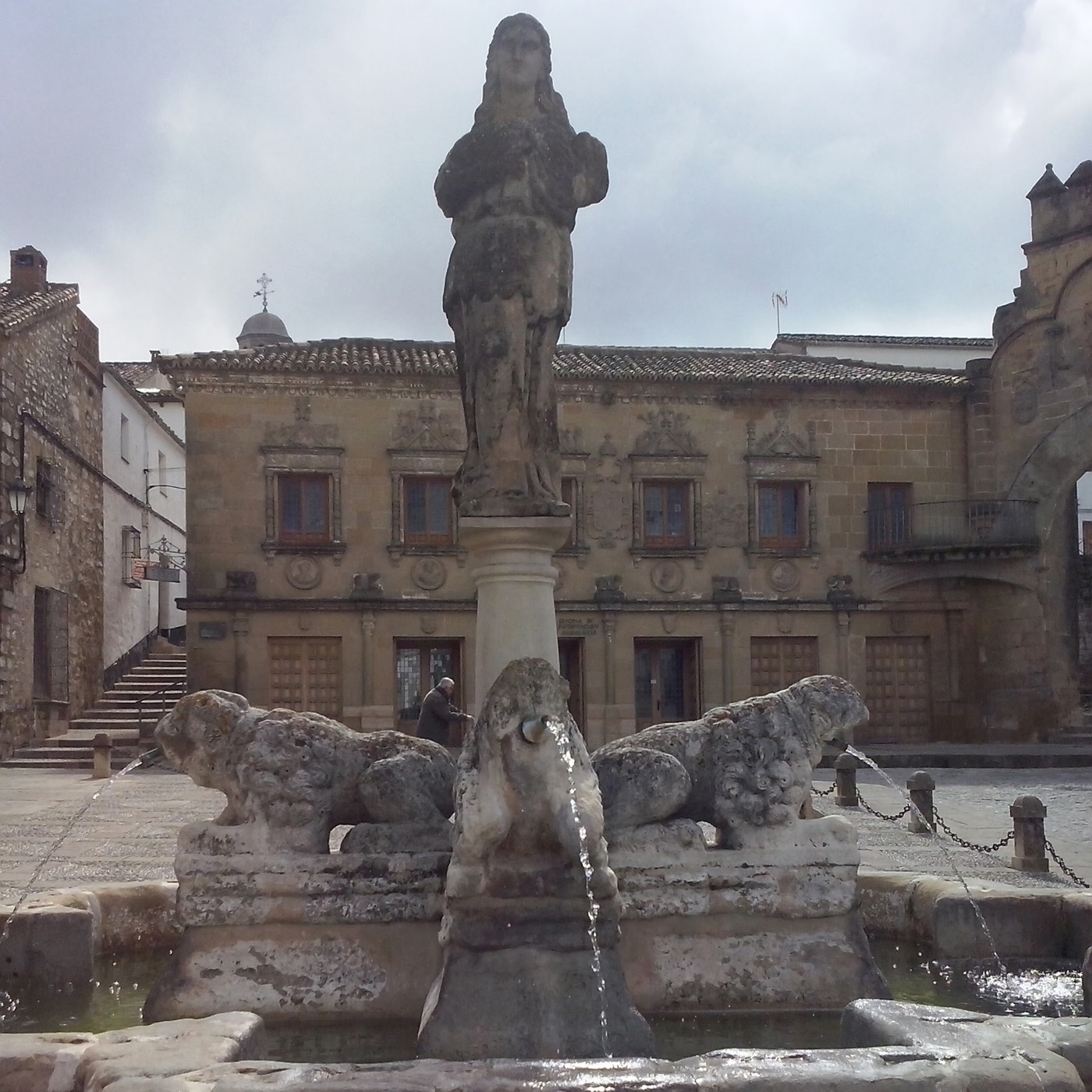GUIA DE BAEZA. HOTEL PUERTA DE LA LUNA