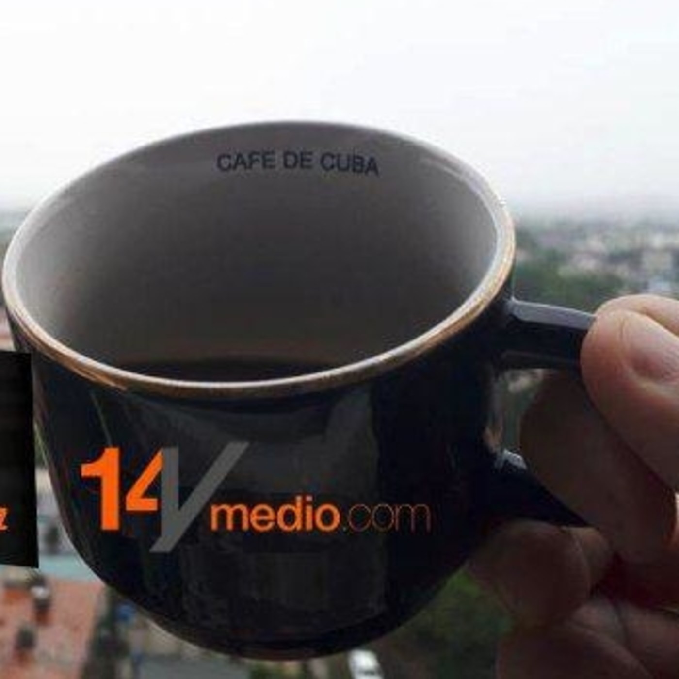 Cafecito informativo sobre Cuba por Yoani Sánchez