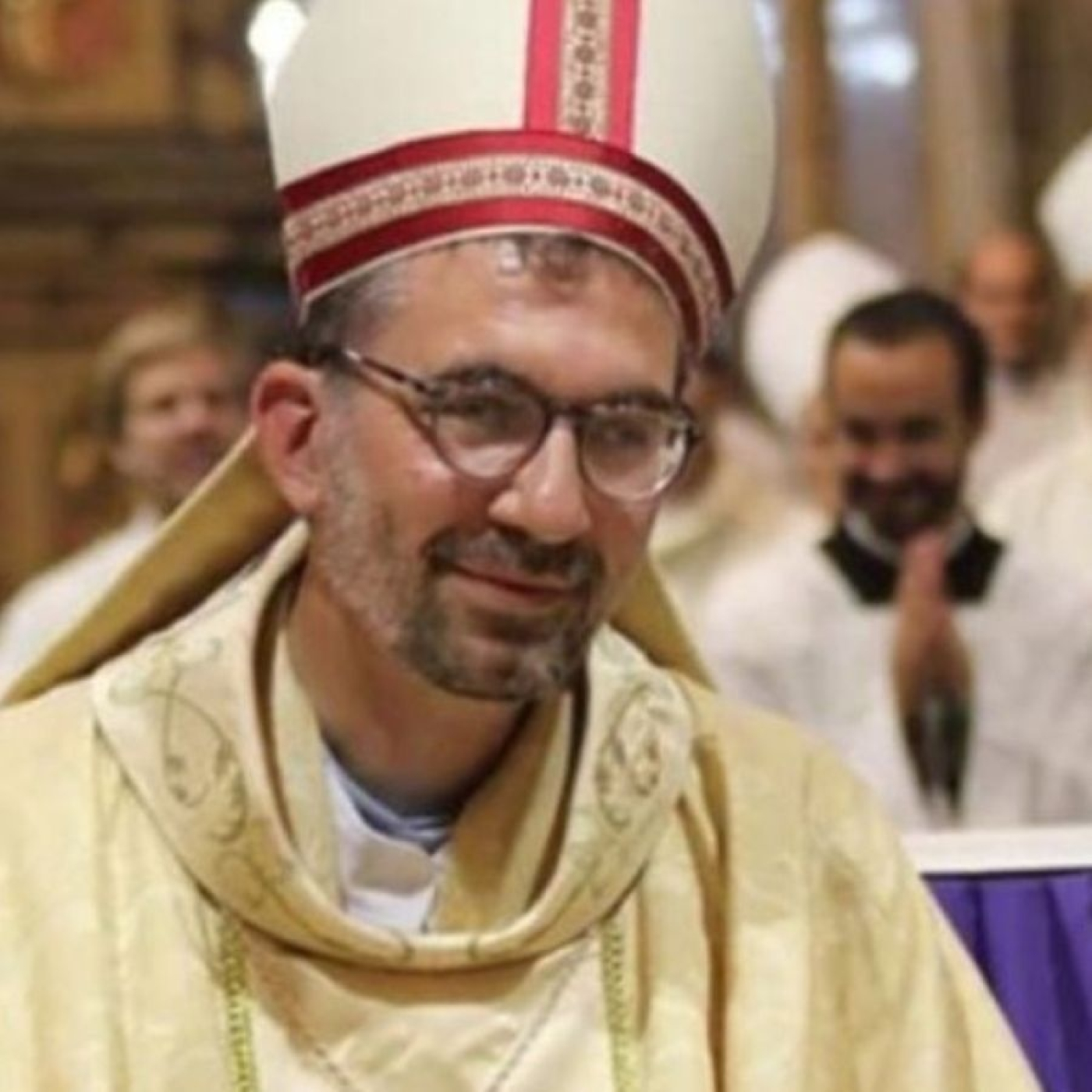 Detrás de las Palabras:Mons Gustavo Carrara, arzobispo de La Plata episode artwork