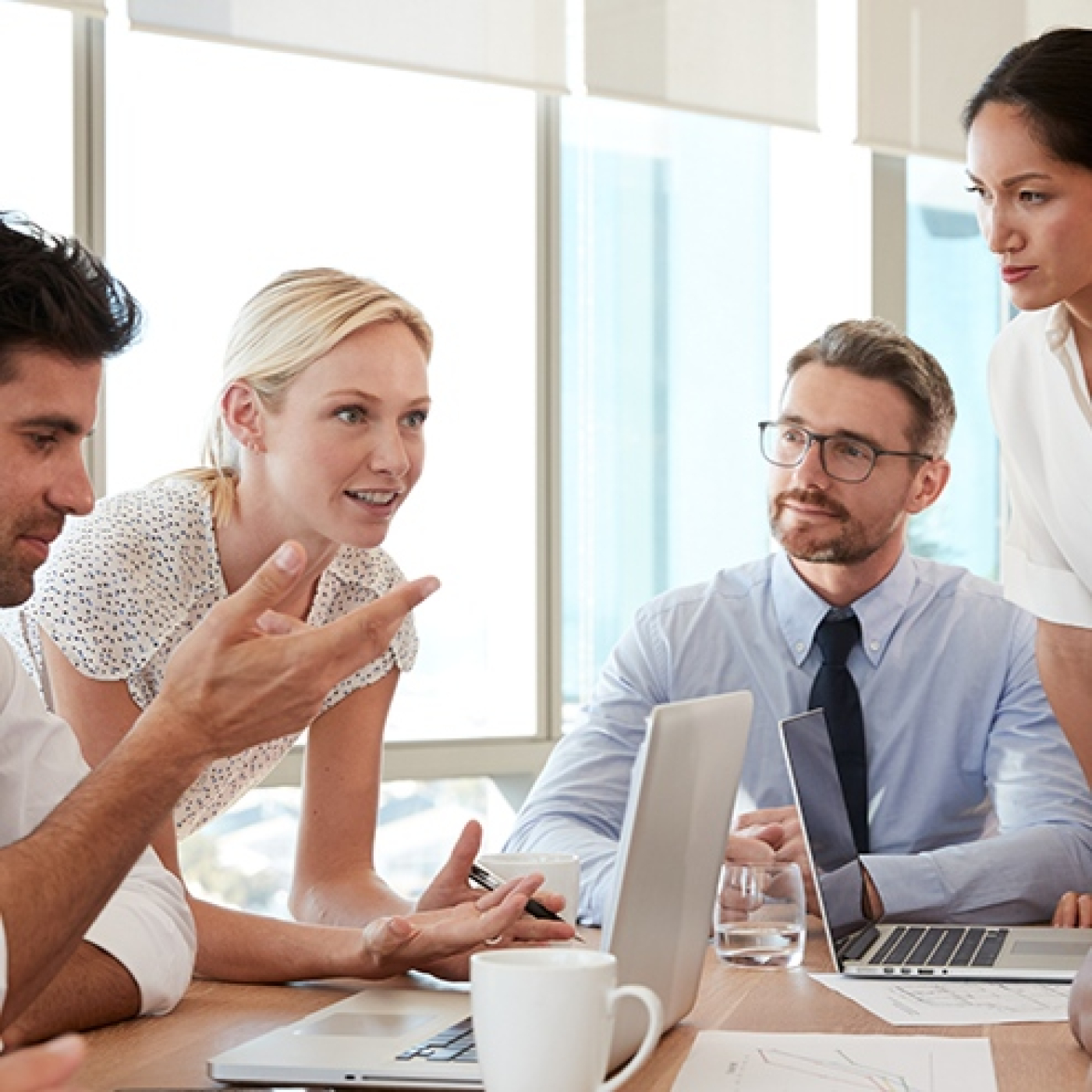 ¿Qué inglés usas para participar en una reunión?