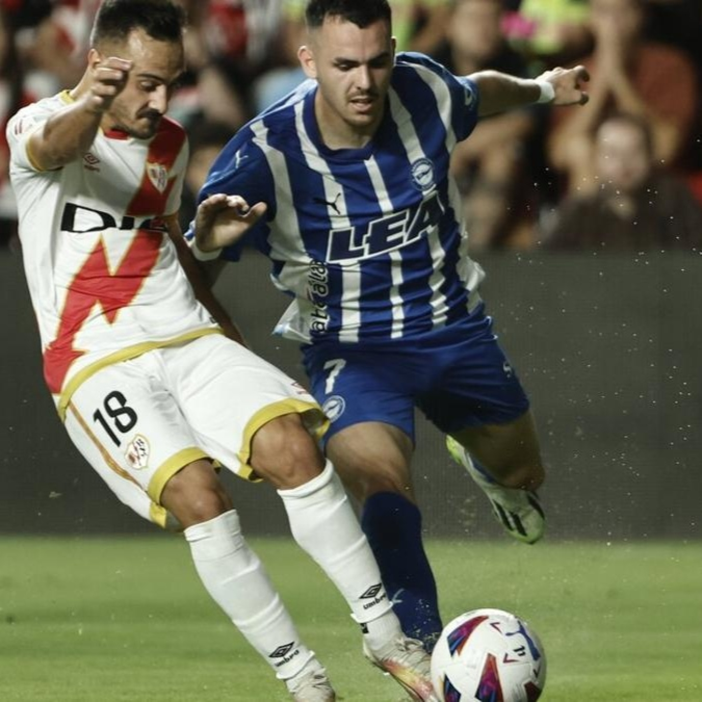 En Corto y al pie. Tu podcast sobre el Alaves