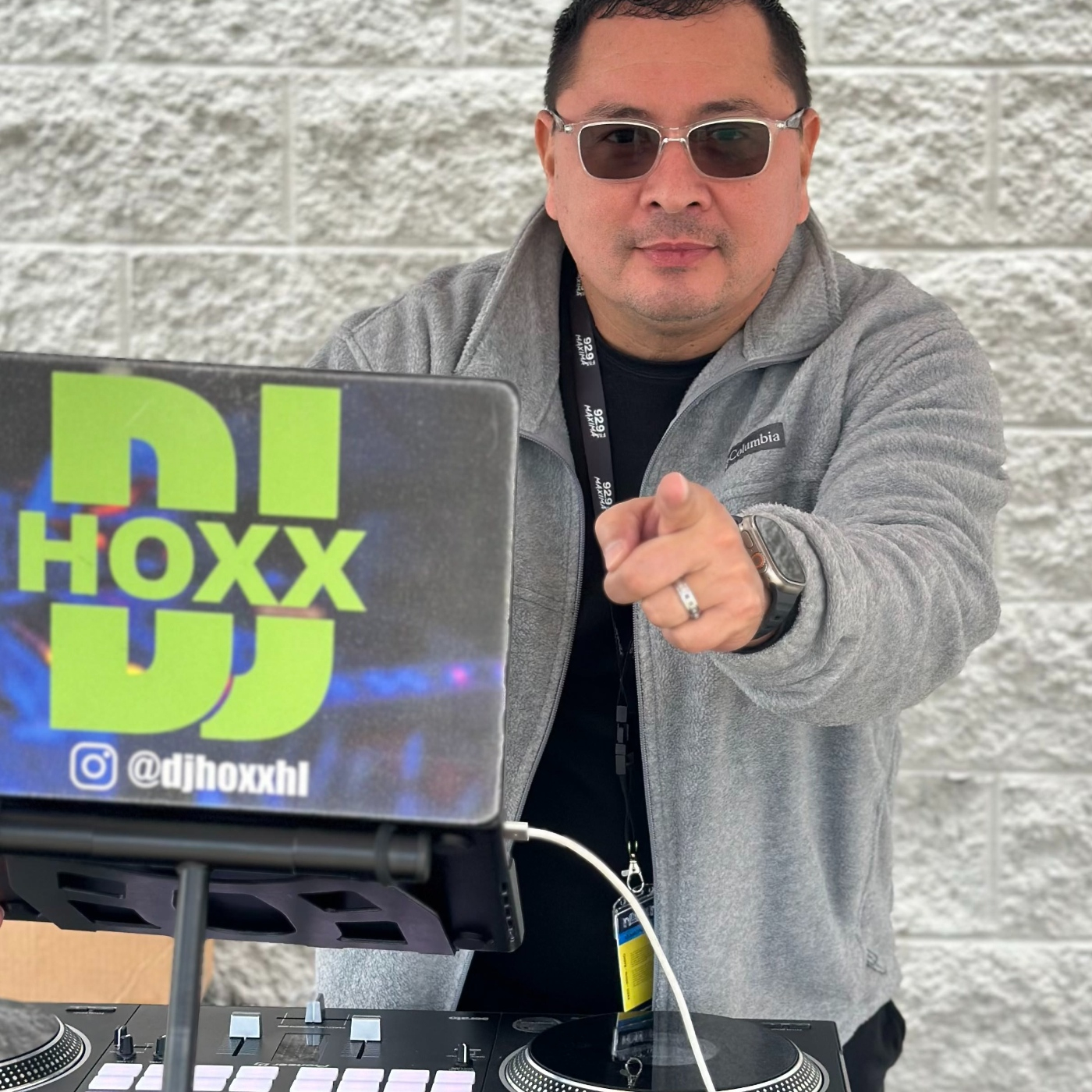 DJ HOXX @henryloor