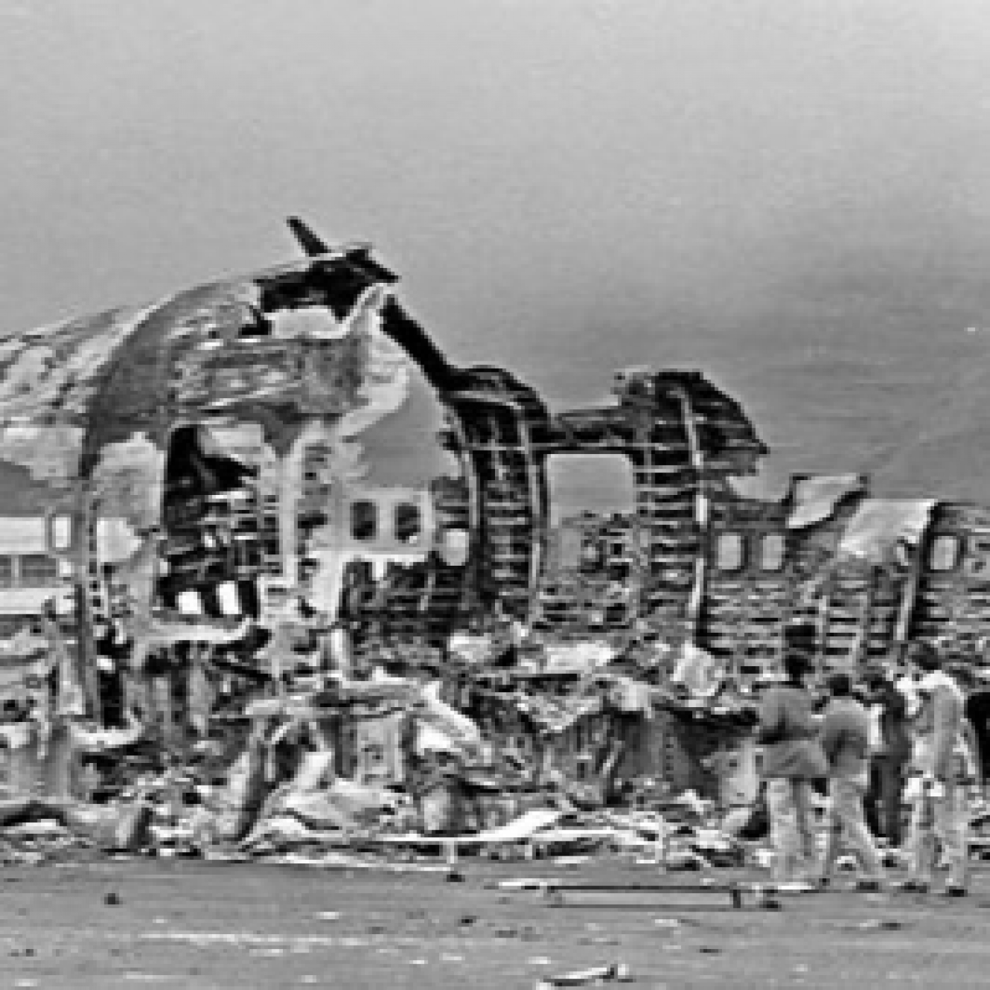 Contenido extra e inédito sobre la tragedia de Los Rodeos.Entrevista + Testigo presencial. - Episodio exclusivo para mecenas episode artwork