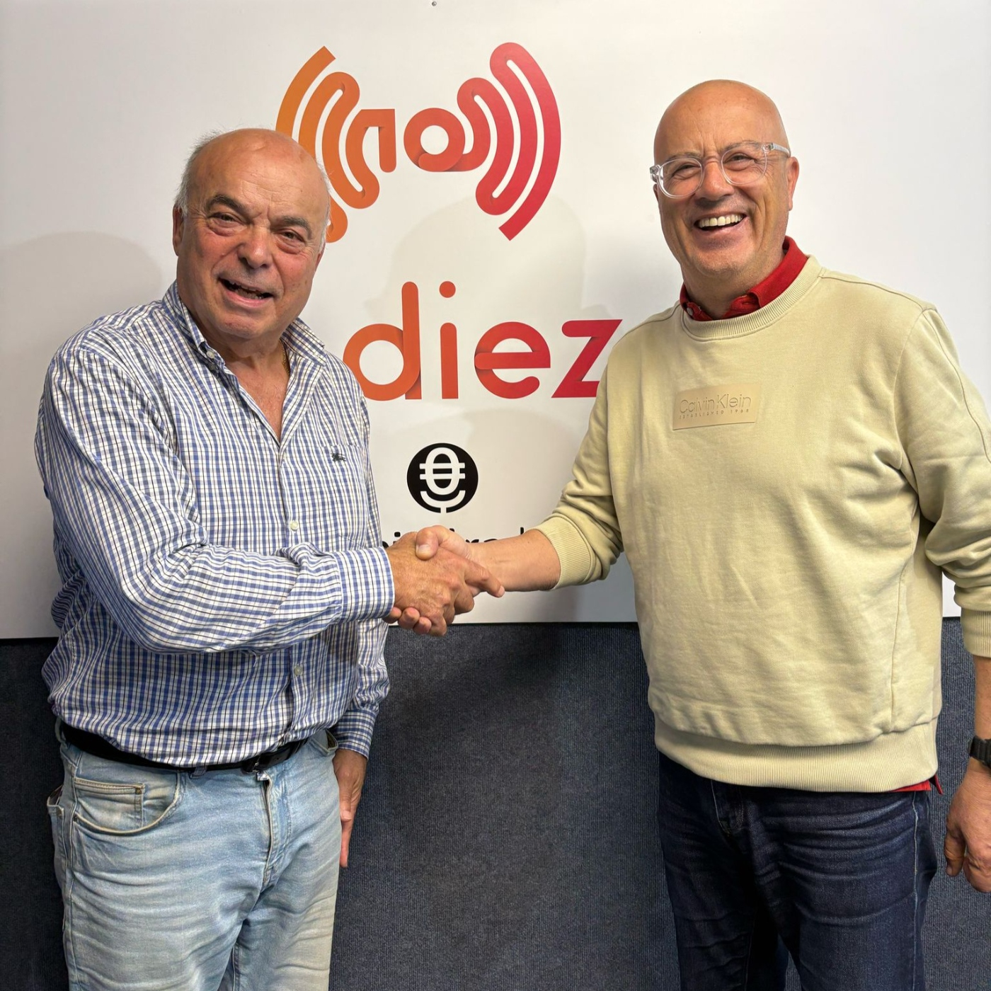 La Diez Capital Radio