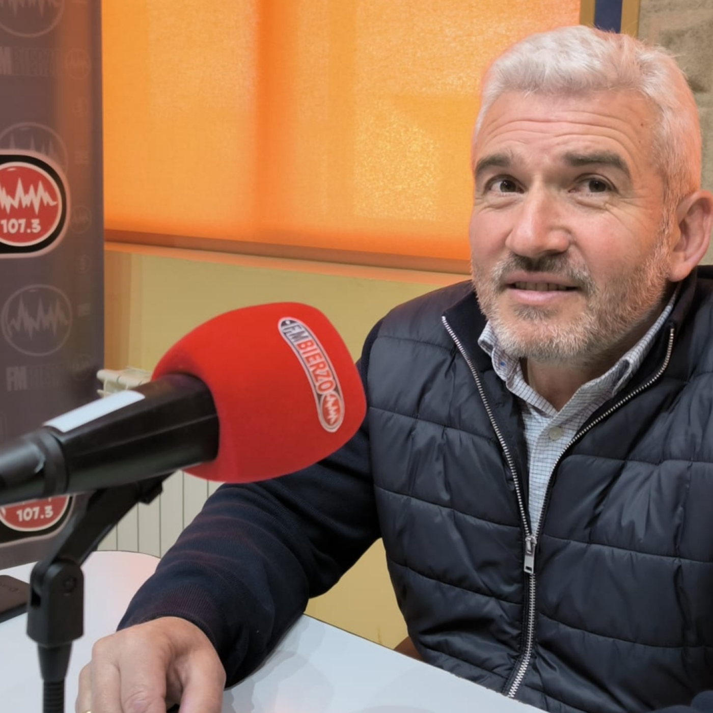 Alider Presa es el alcalde de Igueña y hablamos con él de cuestiones relacionadas con la gestión municipal