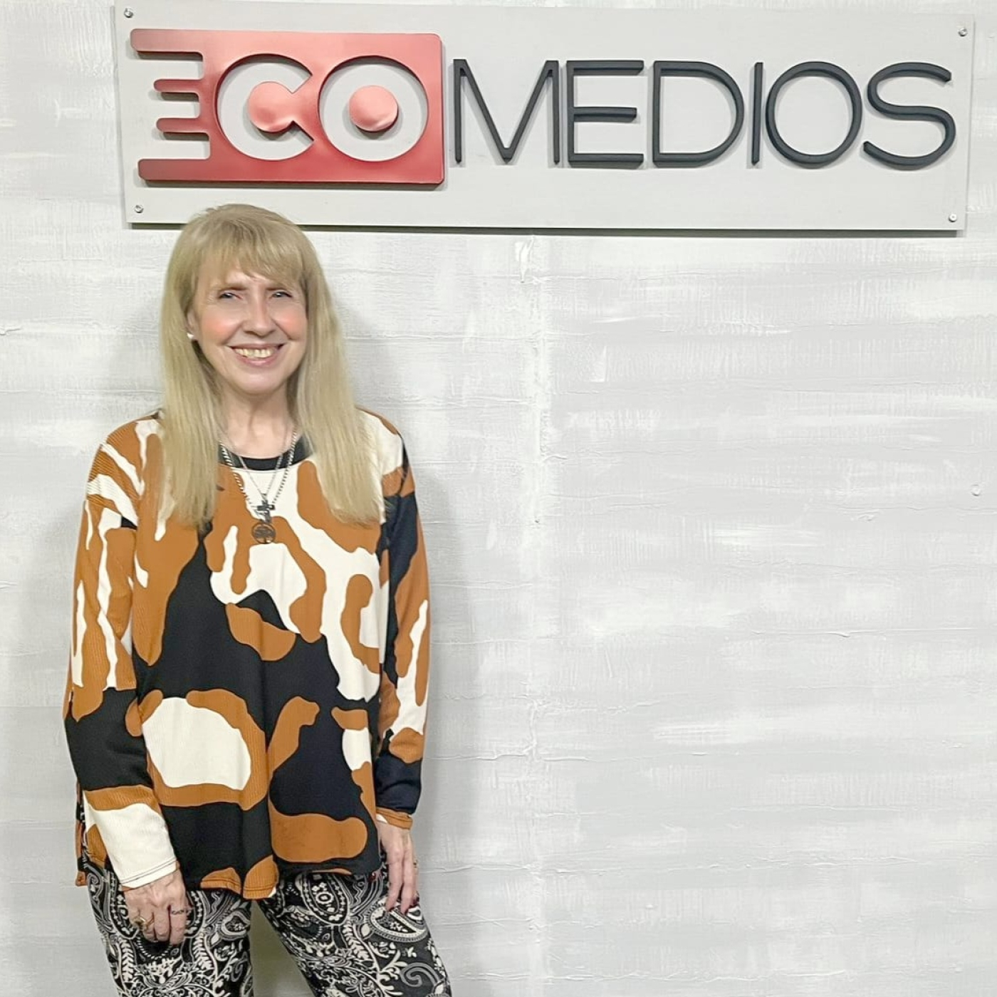 ALMAS GEMELAS LUZ PARA DAR con Maryhel Carmody y Equipo 16-9-2025.mp3