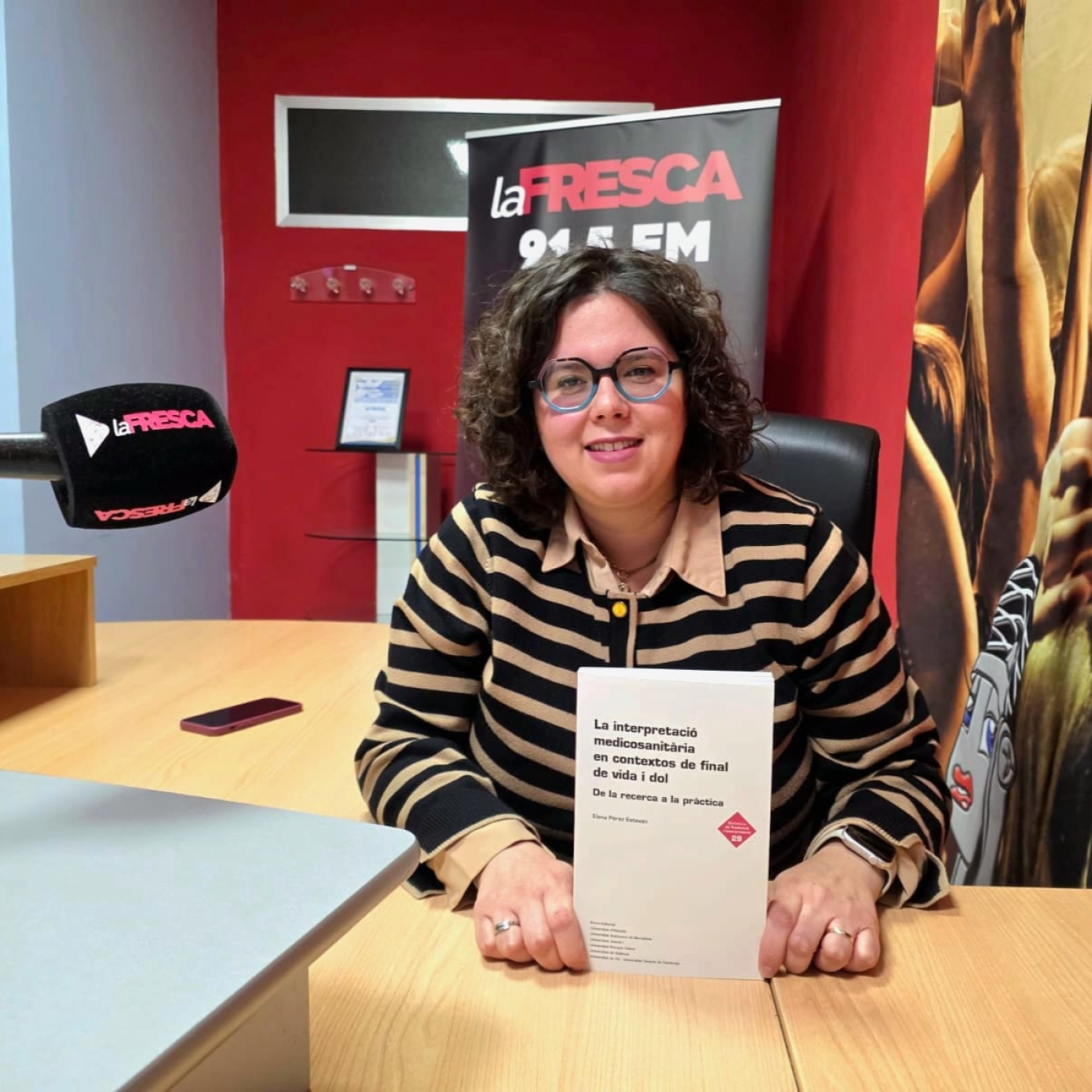 Elena Pérez Estevan nos presenta su libro 'La interpretació medicosanitària en contextos de final de vida i dol' episode artwork