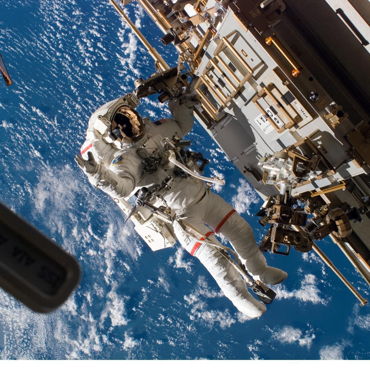 NASA - Archivos Desclasificados: El Triangulo de la STS -115 episode artwork