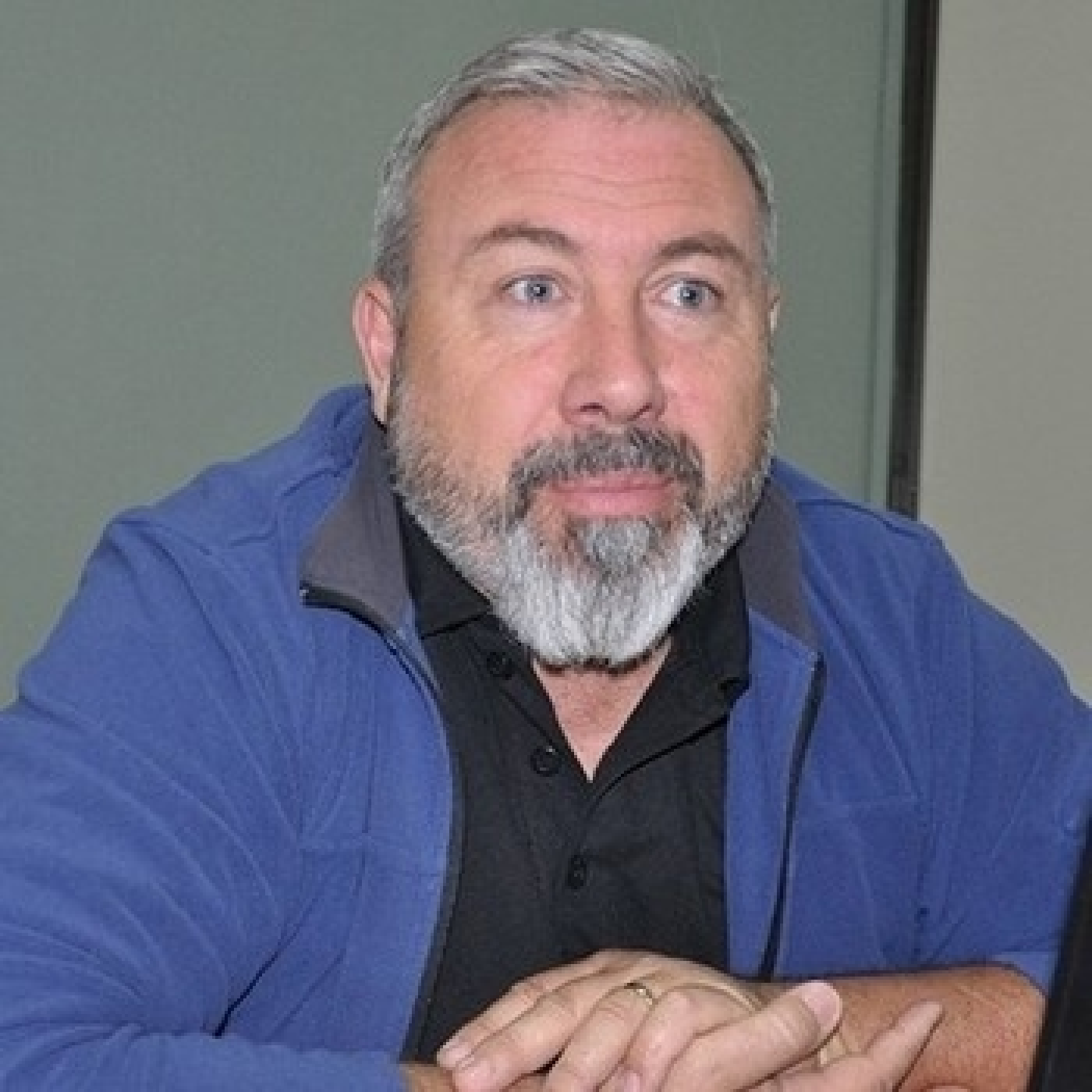 Aníbal Lazzaroni @AnibalLazzaroni (Ex policía de Argentina, Profesor de Investigación Criminal y Operaciones Policiales)