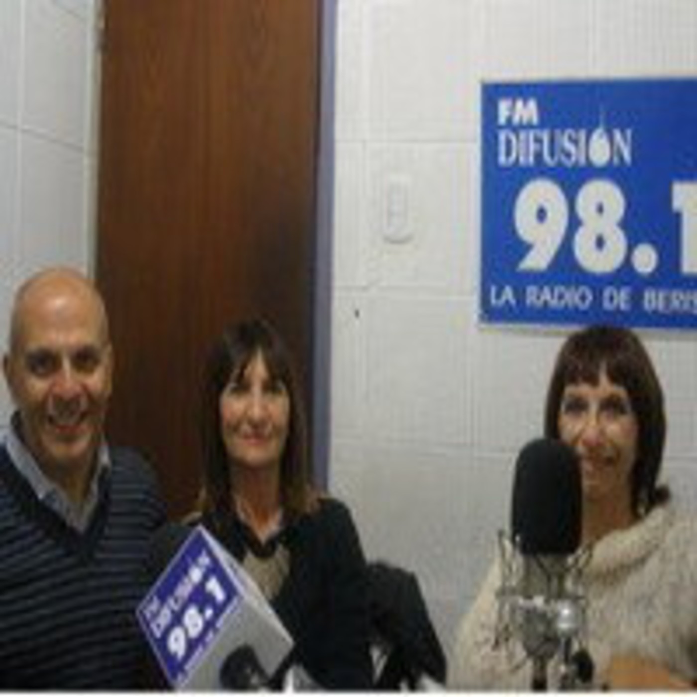 Montevideo y 11-Nº 315-Bloque 3-El programa de radio de la Escuela de Arte de Berisso episode artwork
