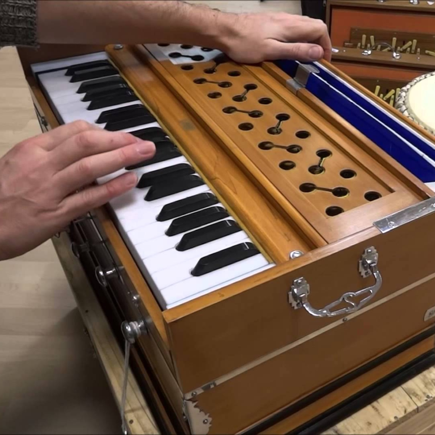 No.187 - Música de Harmonium 