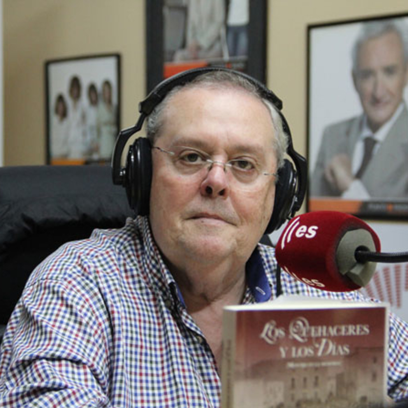 271216 Manuel García Cienfuegos habla de su libro episode artwork