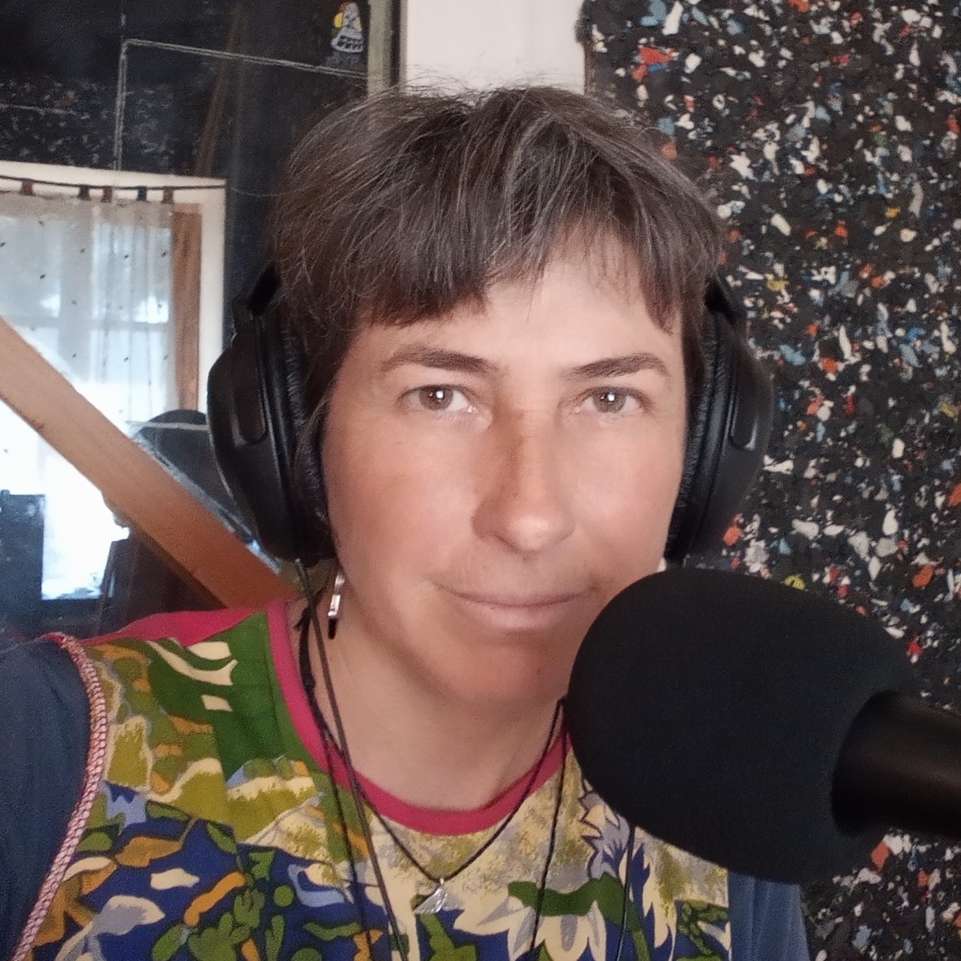 LAS CARAS DEL LIBRO
