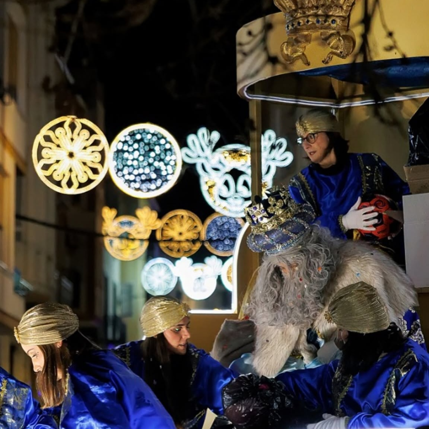 Doña Mencía busca a sus próximos Reyes Magos y Cartero Real episode artwork