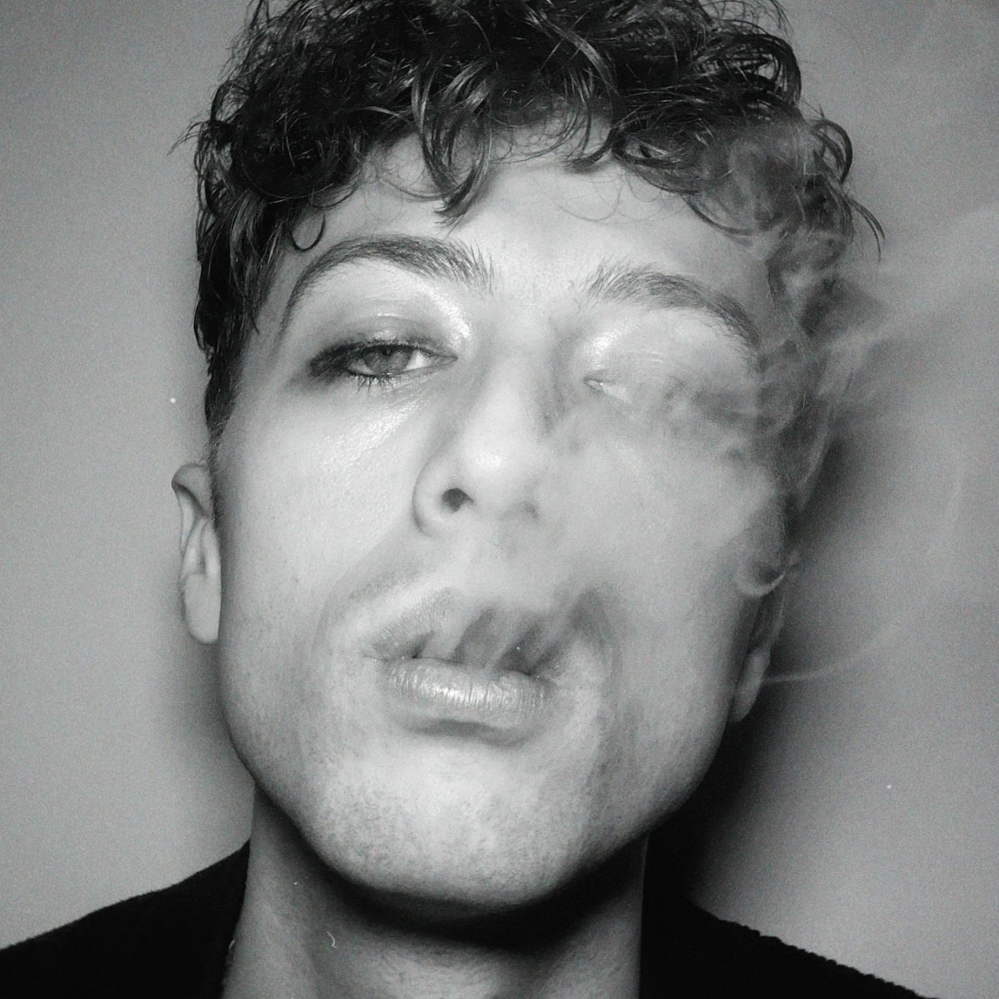 Josz es un cantautor berciano de Torre del Bierzo afincado en Madrid y que hoy nos trae sus canciones al magazine