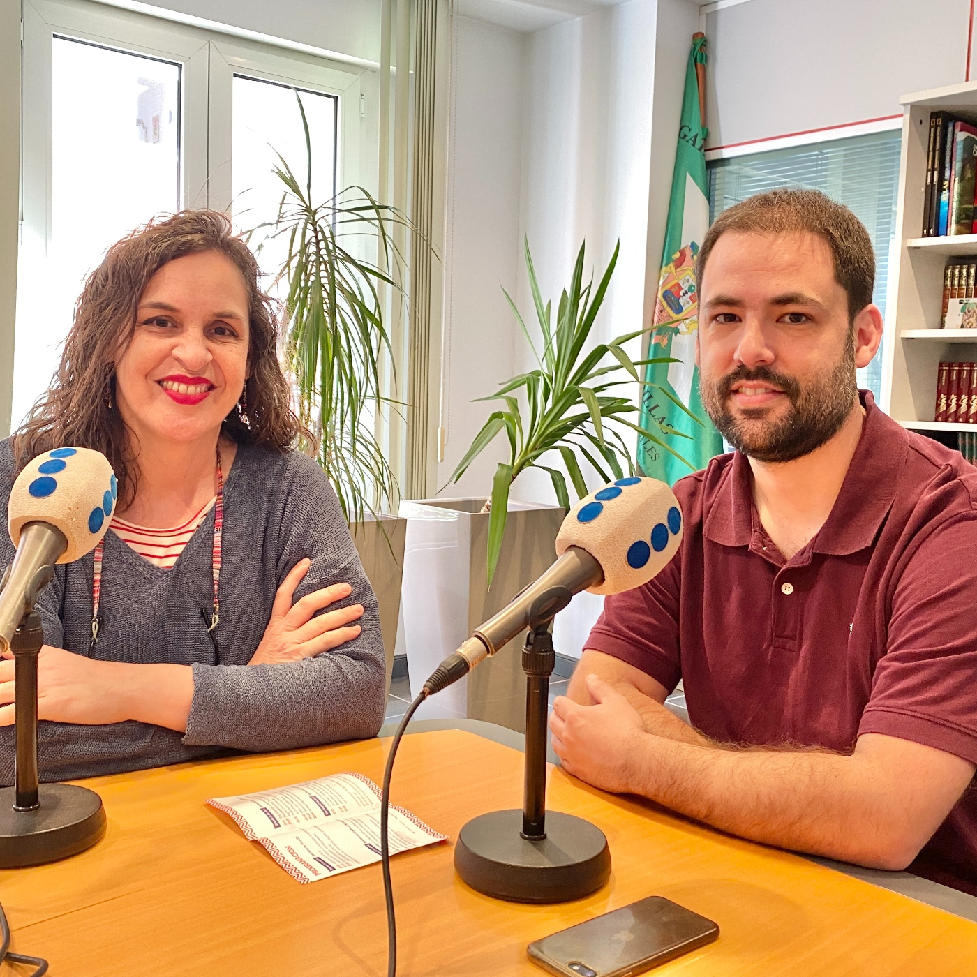 Entrevista Elena García y David Perujo Feria del Libro 19-03-26 episode artwork