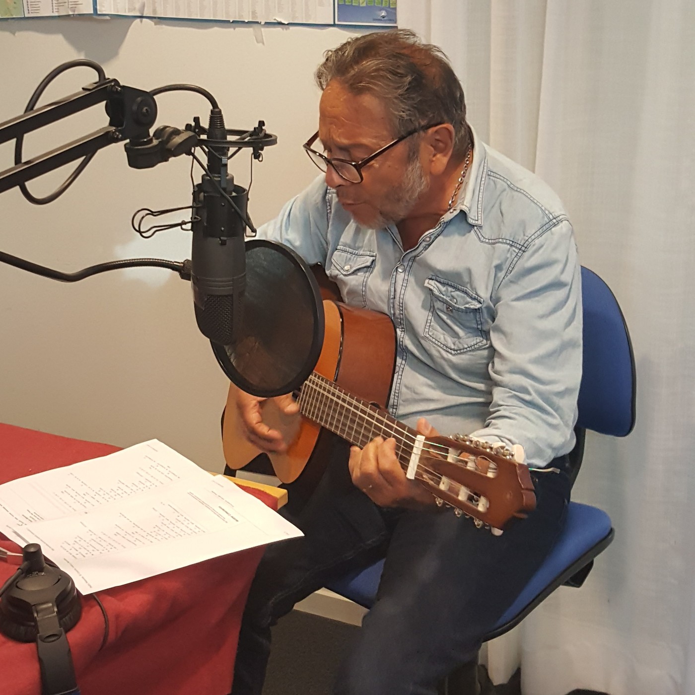 Sintonia Latina fm 103,7 mhz