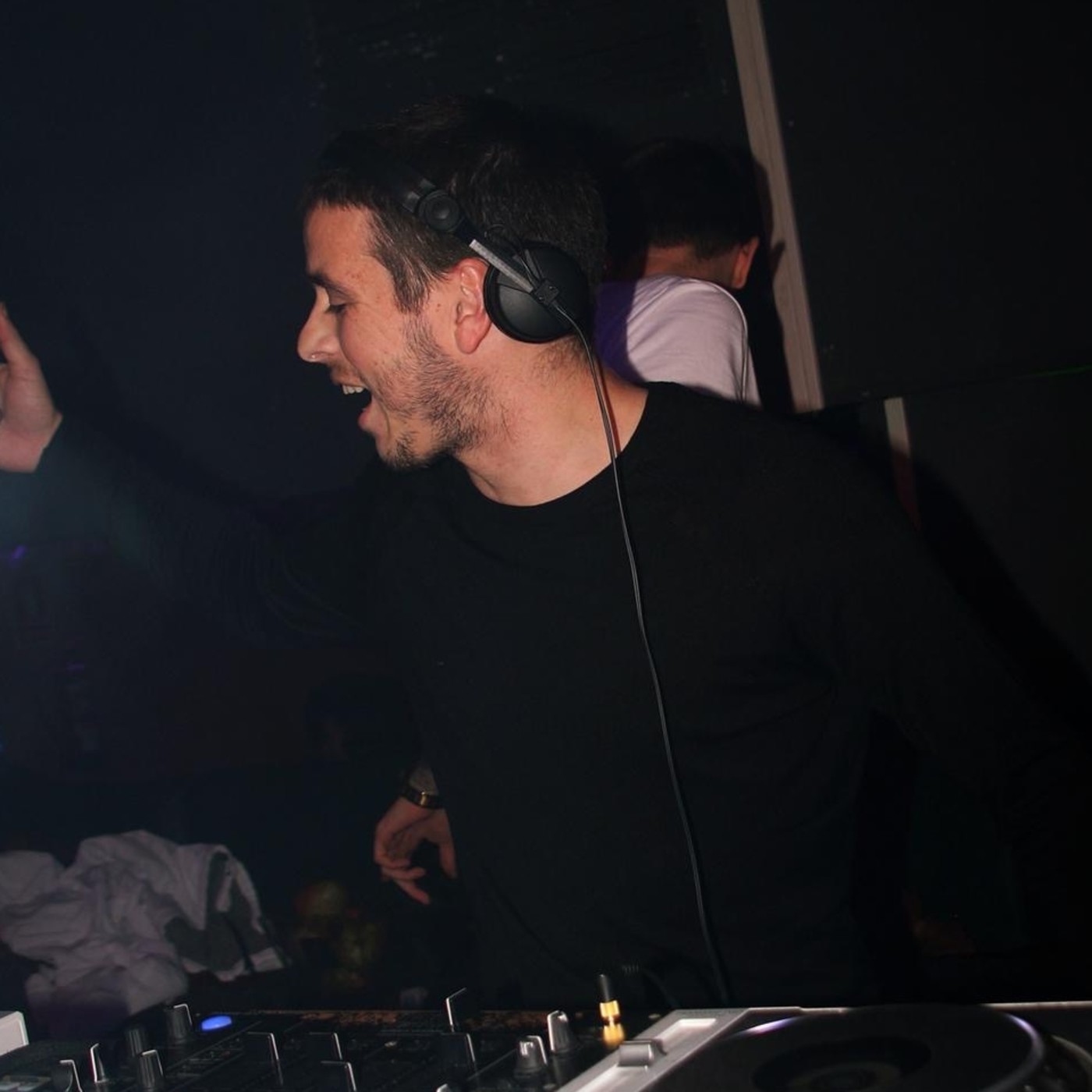 Love&Perreo con @DJSIMONET