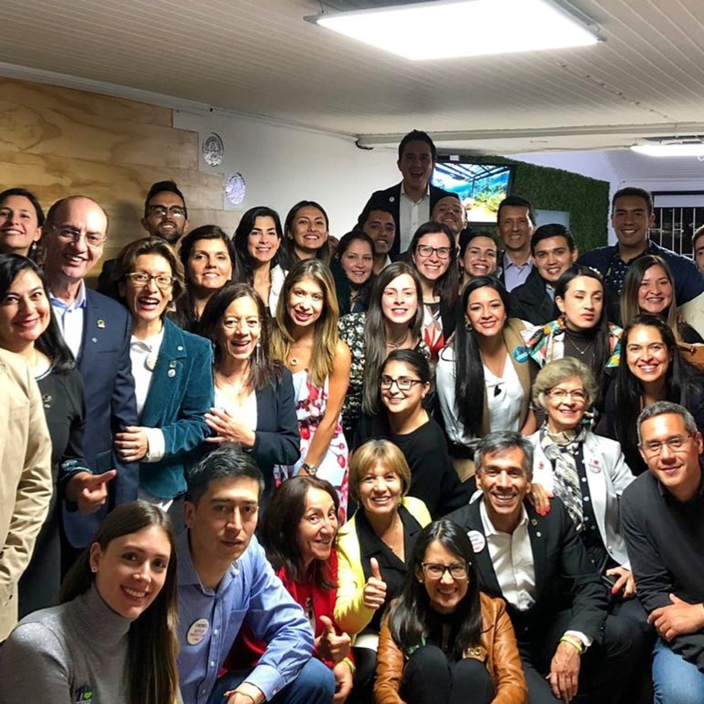 Escuela de Negocios HBL