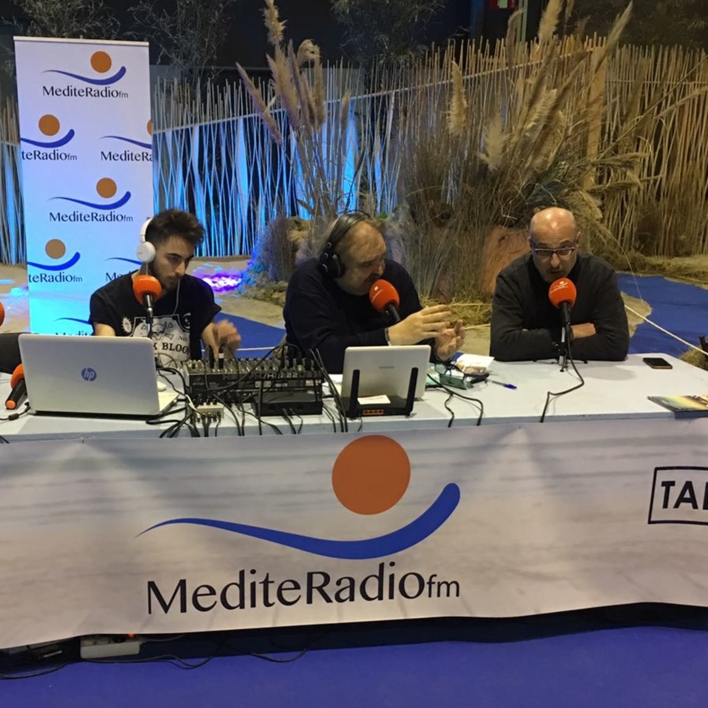 LA MESA DE LAS FIESTAS