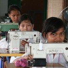 Talleres de radio pod-cast contra la explotaciÓn infantil y el consumo.