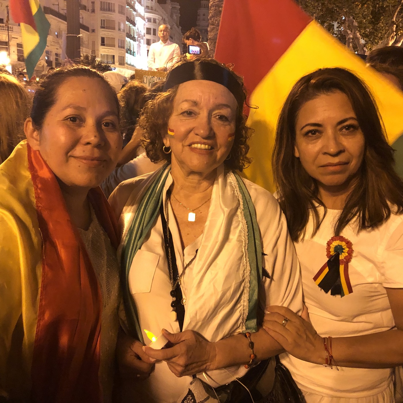 Bolivianos en Valencia, dicen "No a Evo Morales" episode artwork