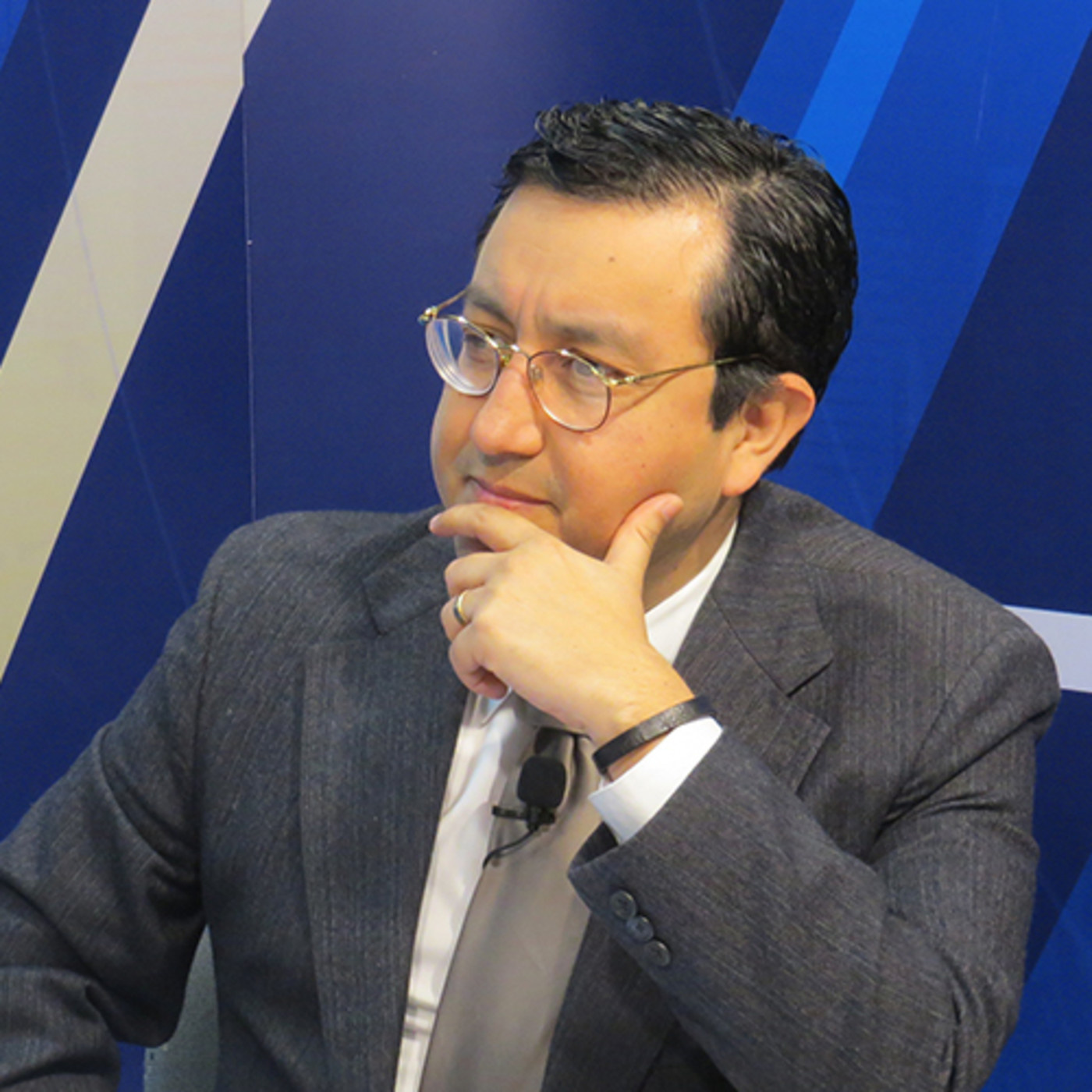 Glatzer Tuesta – Editorial 14 de diciembre de 2021 episode artwork