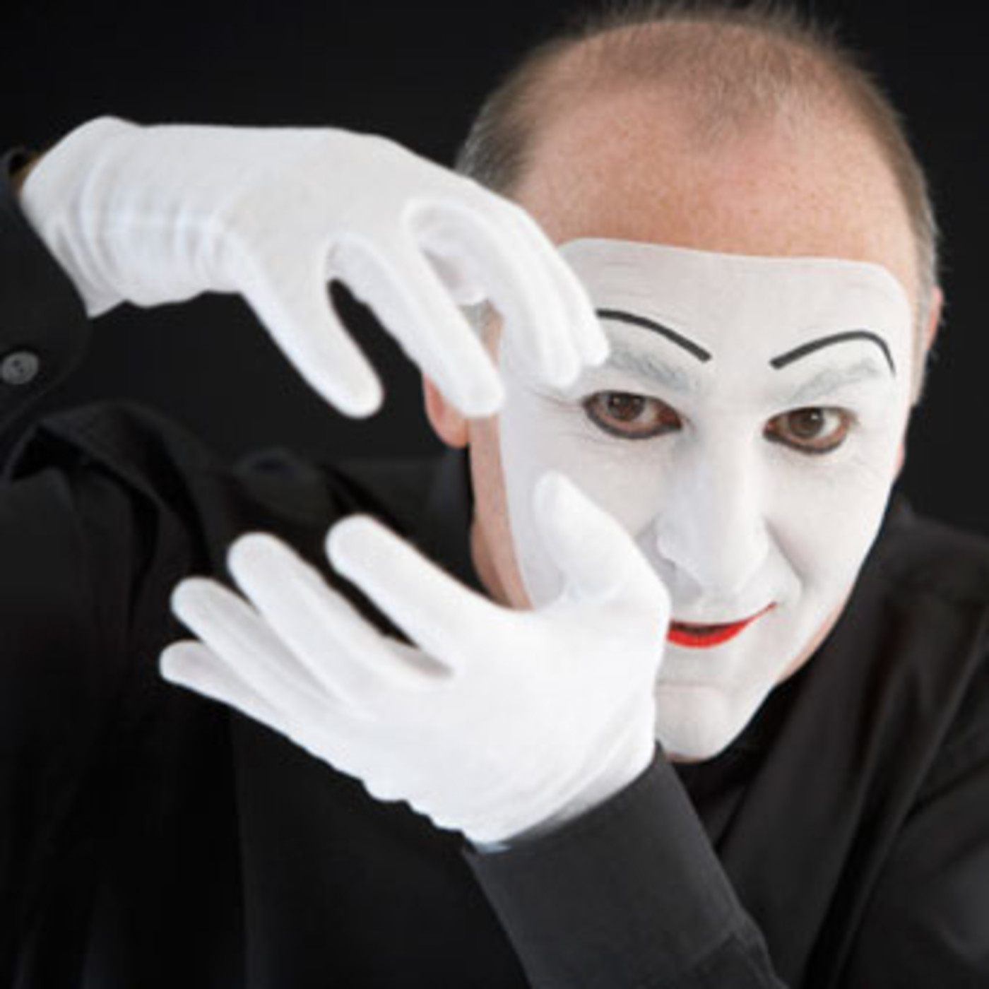 Carlos Martínez: "Mis historias, como las parábolas que contaba Jesús, tienen detrás un mensaje"