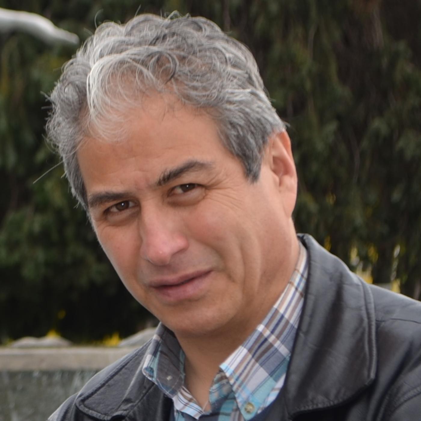 A refundar al Gremio y a la Educación