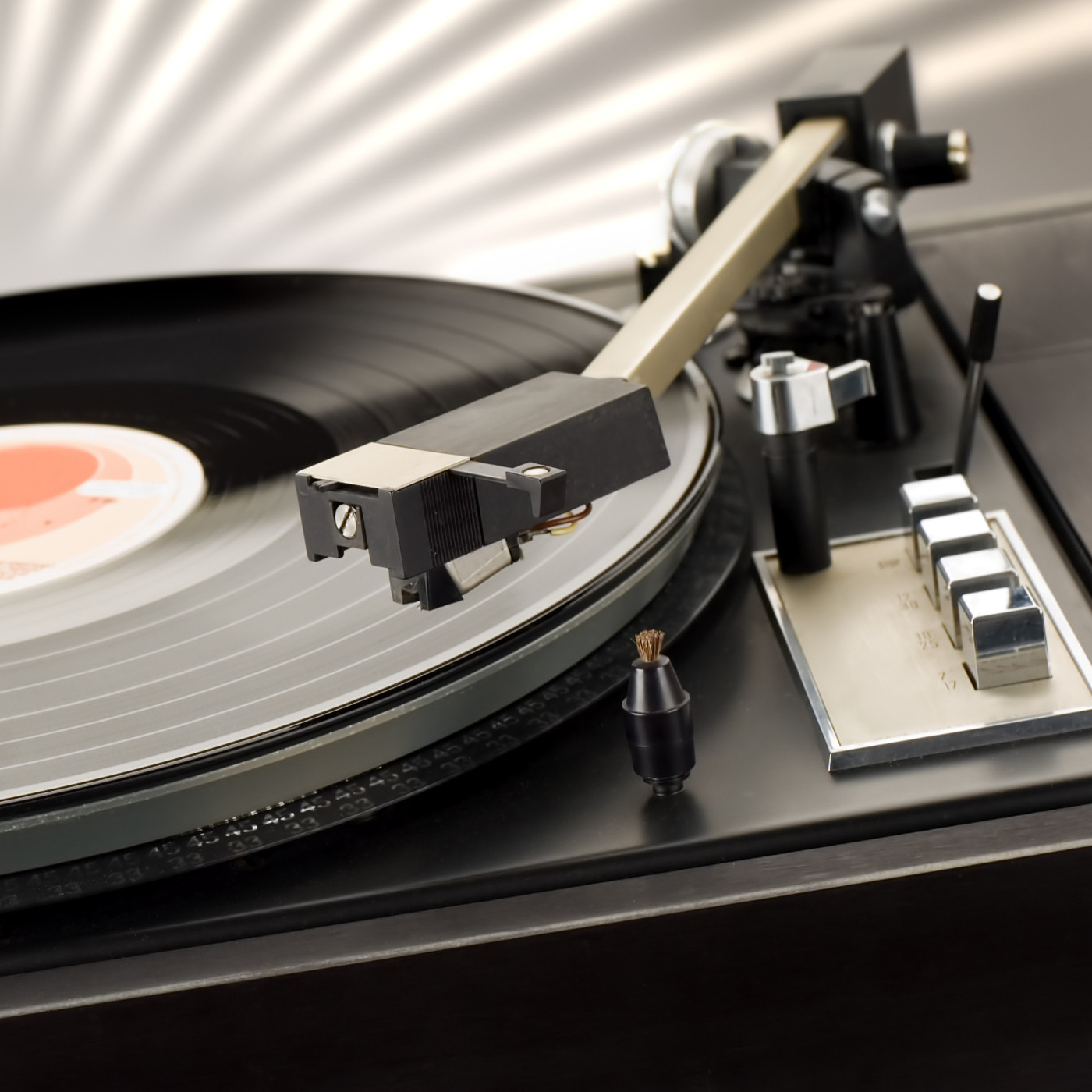 Carlos del Riego Gordón . LA ERA DEL VINILO.