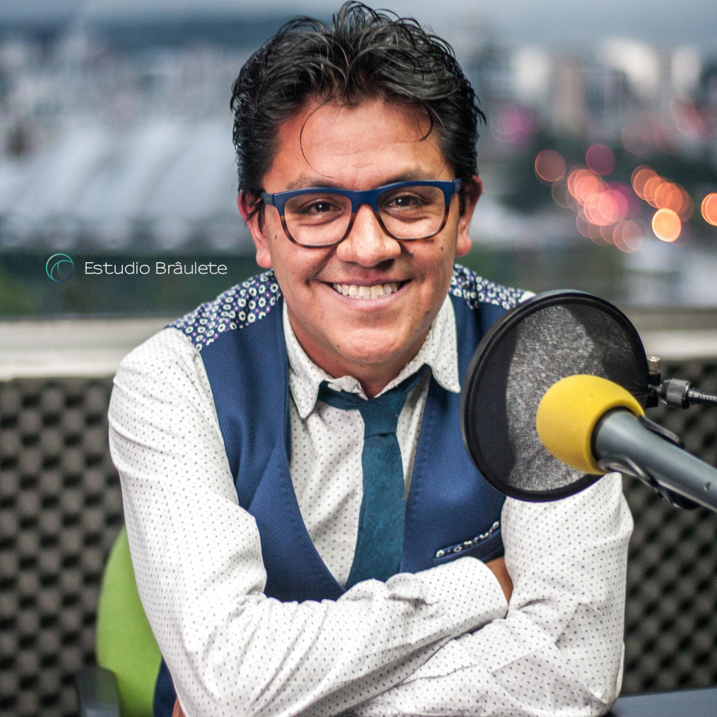 Edwin Jarrín - De frente y de perfil con Santiago Aguilar Morán episode artwork