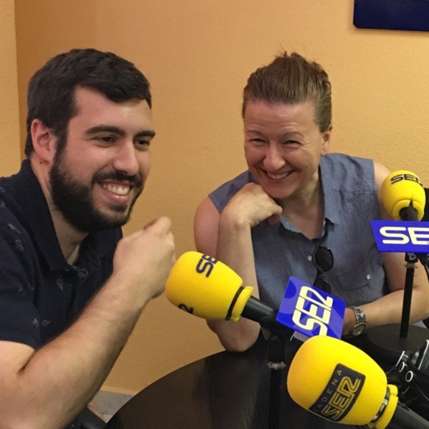 Con ROSANA CRESPO y DANIEL DE ANDRES, la última TERTULIA de la temporada episode artwork