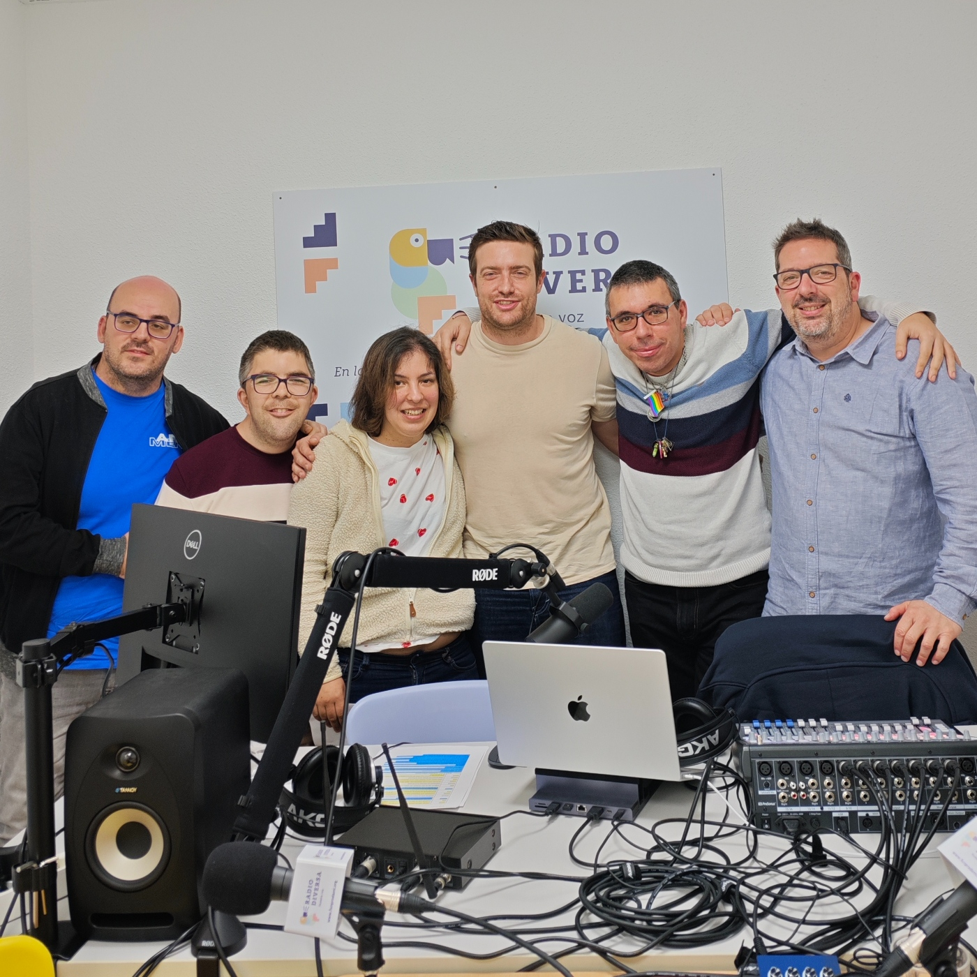 RADIO DIVERSA
