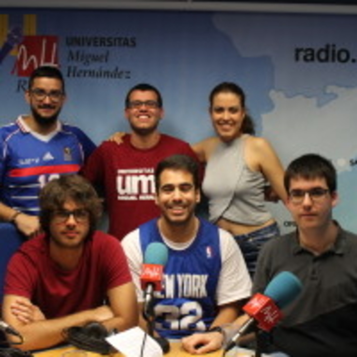 MÁS ALLÁ DEL FUTBOL